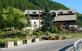 Restaurant Bar La Mayt Vars (hautes-alpes) 2*